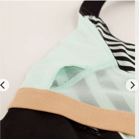 Lululemon Athletica Work It Out Tank stripe top - Picture 7 of 7